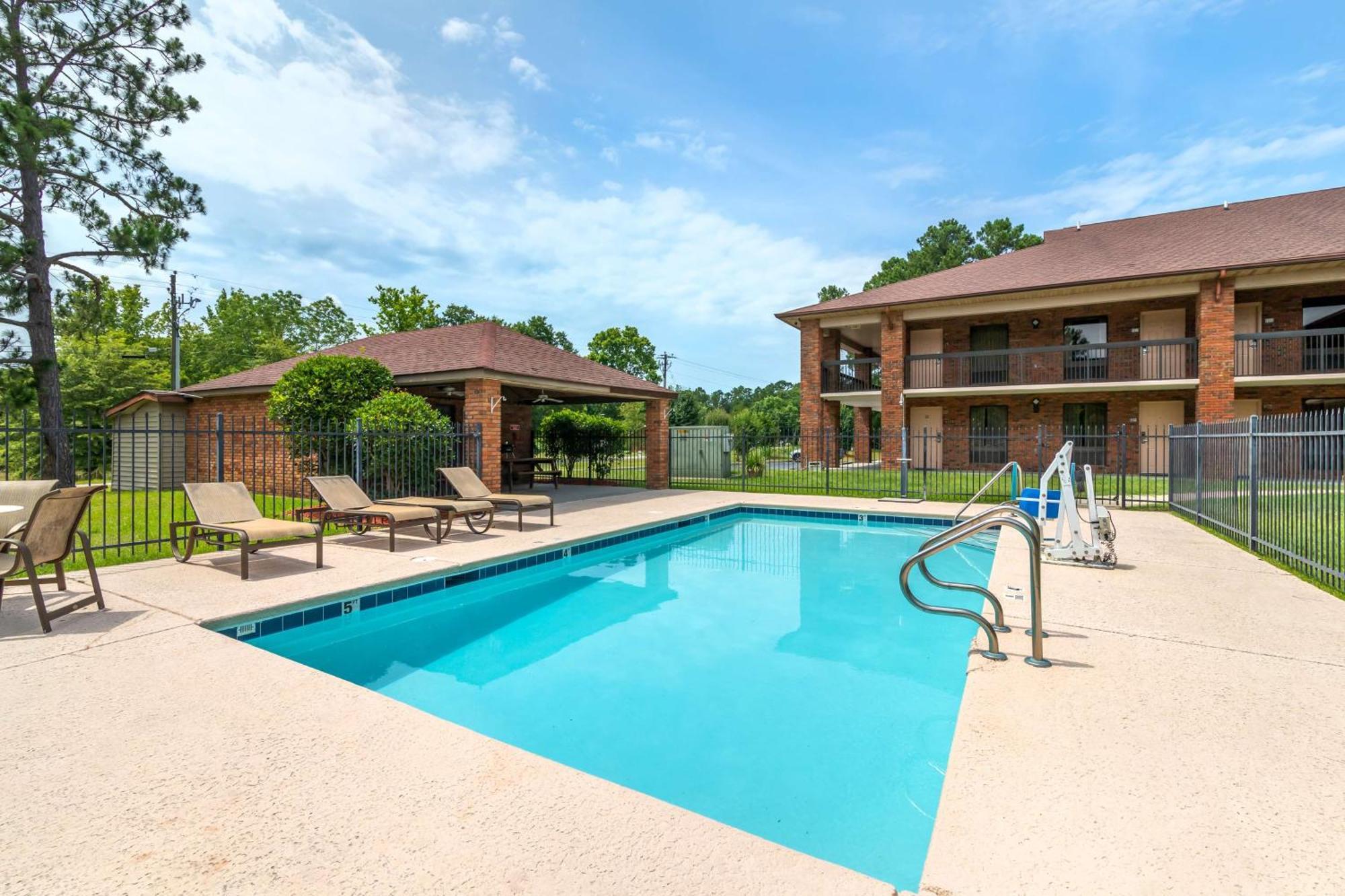 Swainsboro Best Western Bradford Inn מראה חיצוני תמונה